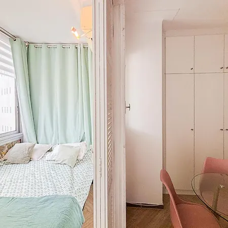 Apartment - Wifi, Ac, Hyper Centre, 4 Pers