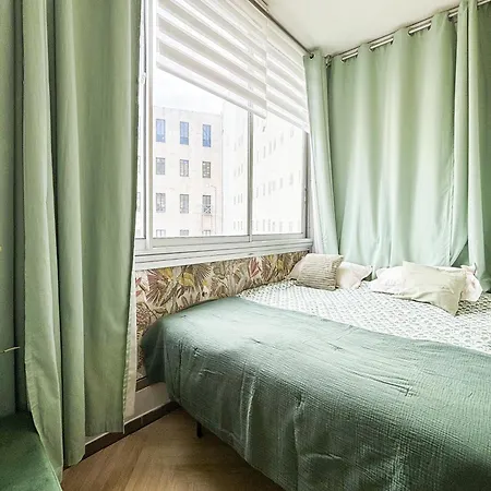 - Wifi, Ac, Hyper Centre, 4 Pers